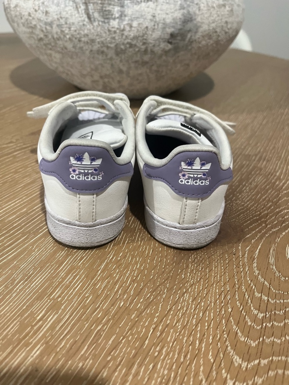 Adidas toddler girl size 10 - Picture 5 of 7